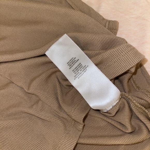 Aritzia Sunday Best Honor Tank - Picture 4 of 4